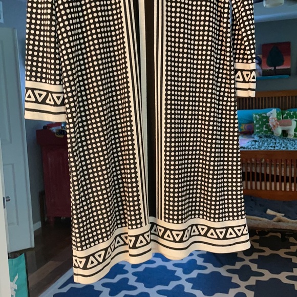 Max Studio Dress - relaxed fit sheath - Picture 3 of 6